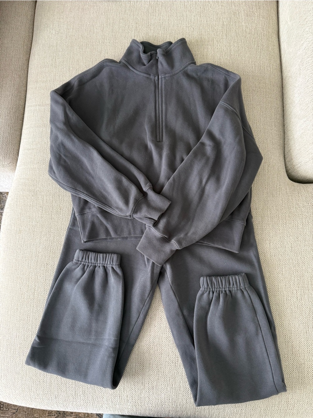 Abercrombie & Fitch Charcoal Gray Half-Zip Sweatshirt & Jogger Set
